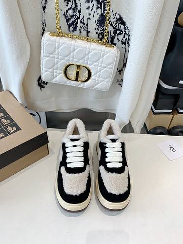 Picture of Maison Margiela Shoes Women _SKUfw147517596fw